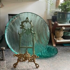 Arcoroc France set of 4 dinner plates Herringbone